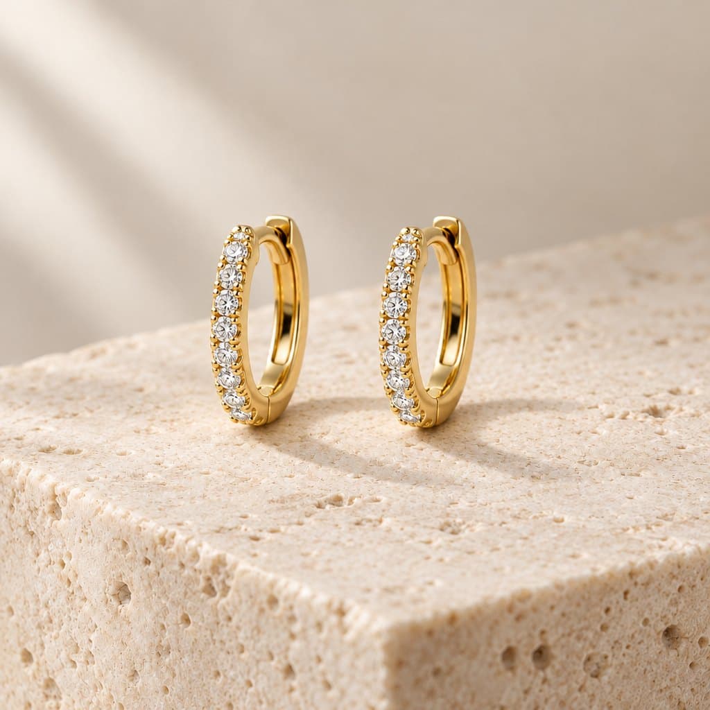 Design render of the Halo Huggies pavé huggie hoops